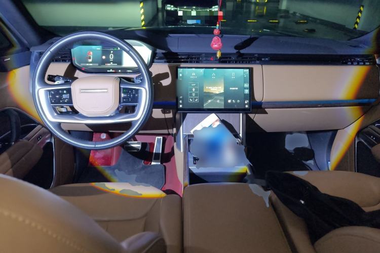 Used Land Rover Range 2025 3.0 L6 400 PS Extended Luxury Edition
