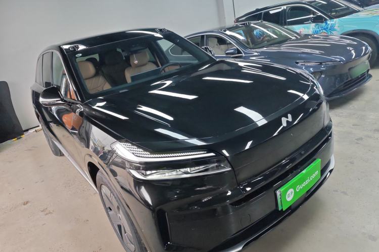 Used ONVO Luxeed L90 2025 Model—Max Six-Seater Version
