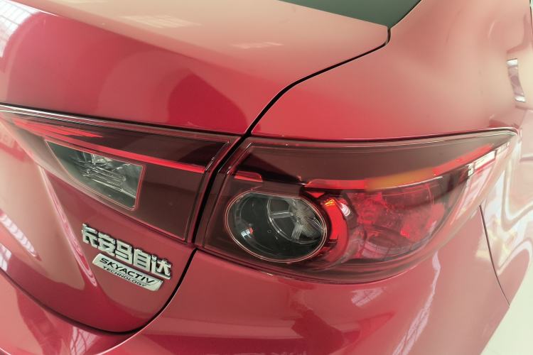 Used Mazda 3 Axela 2017 Sedan 1.5L Automatic Comfort Model China VI Standard Right Rear Taillight