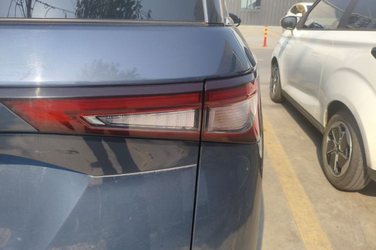 Used Wuling Jiachen 2022 1.5L Manual Comfort Edition
