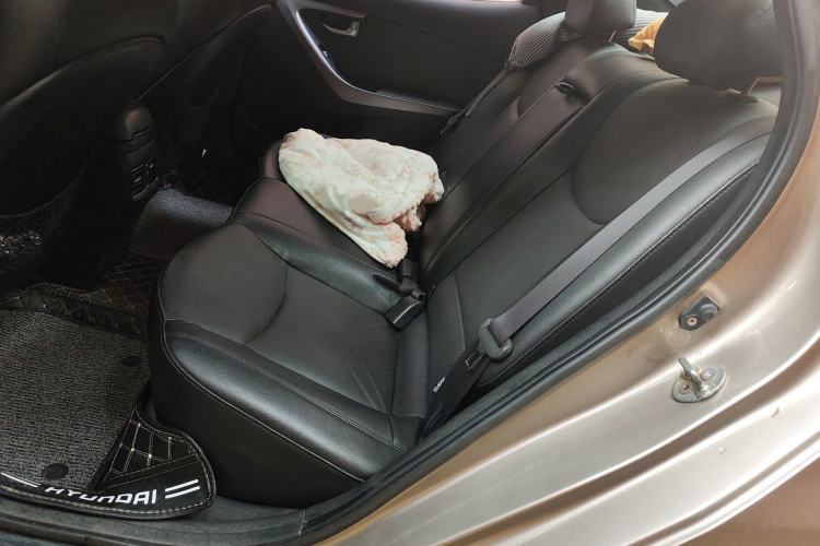 Used Hyundai Elantra (5th Generation / Langdong) 2015 1.6L Automatic Luxury Model Left Rear Seat