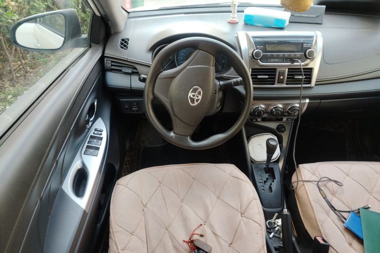 Used Toyota YARiS L Zhi Xuan 2014 1.3E Automatic Charm Edition Steering Wheel