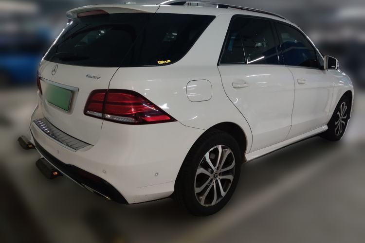 Used Mercedes-Benz GLE 2017 GLE 320 4MATIC Dynamic Model Rear Right 45 Deg