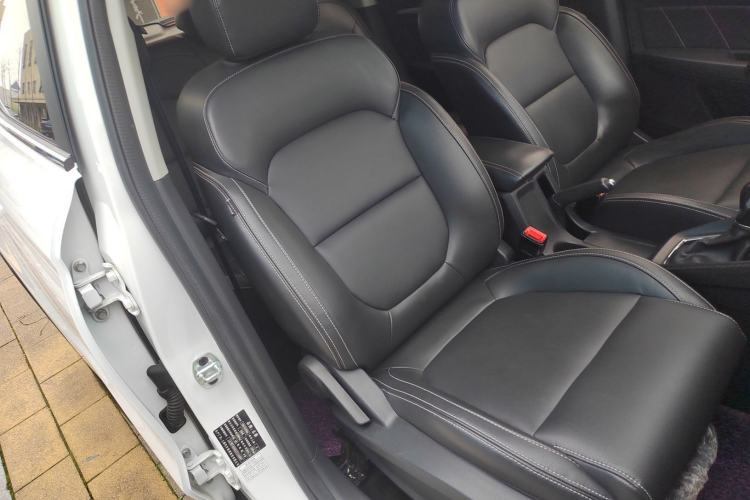 Used MG ZS 2018 1.5L Automatic Luxury Edition China V Standard Right Front Seat