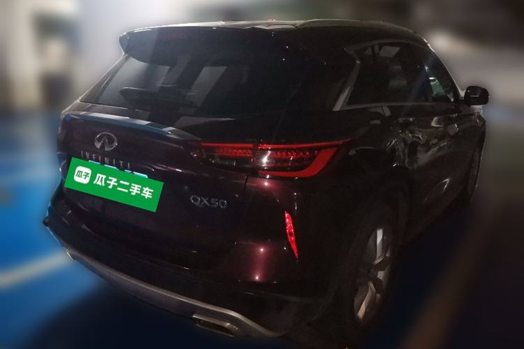 Used Infiniti QX50 2018 2.0T Two-Wheel Drive Fashion Edition Rear Right 45 Deg