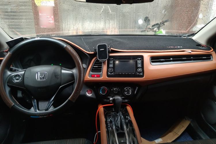 Used Honda Vezel 2017 1.8L CVT Front-Wheel Drive Pioneer Edition
