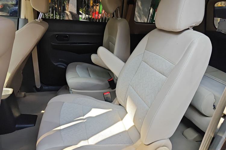 Used Wuling Hongguang 2015 1.5L S Base Model China IV