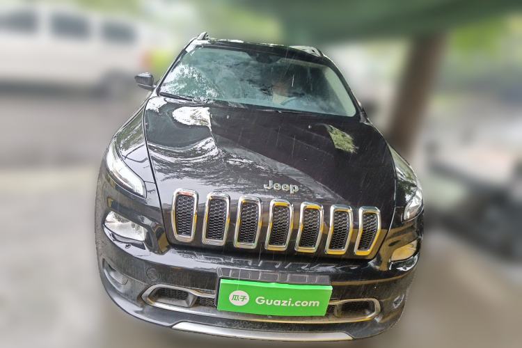Used Jeep Cherokee 2020 2.0L Two-Wheel Drive Classic Sports Edition