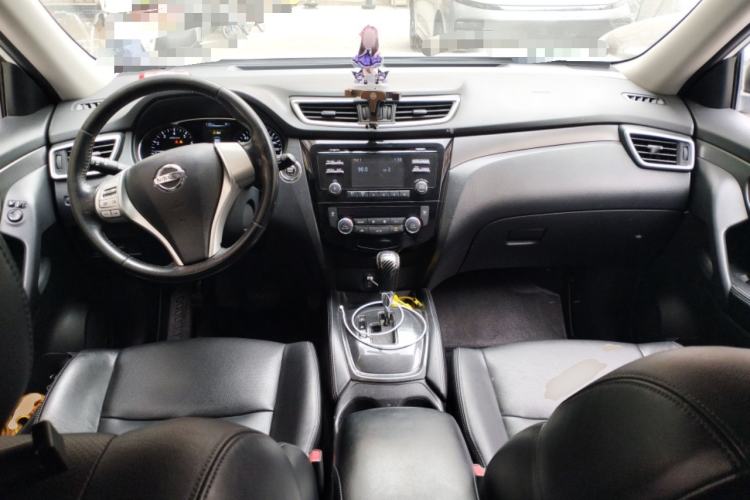 Used Nissan X-Trail 2014 2.0L CVT Comfort Edition 2WD Center Console