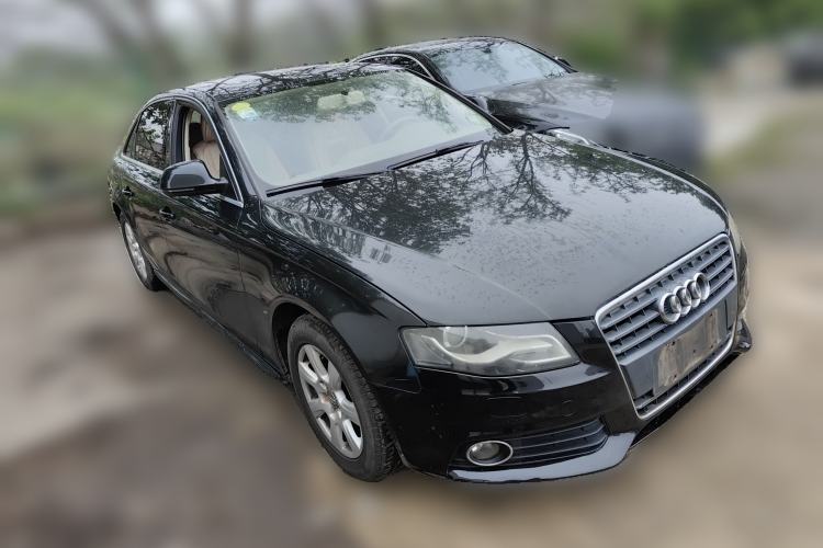 Used Audi A4L 2011 2.0 TFSI Standard Model Front Right 45 Deg