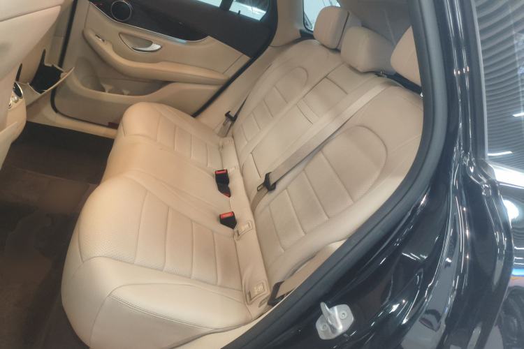 Used Mercedes-Benz GLC 2019 GLC 260 L 4MATIC Dynamic Model
