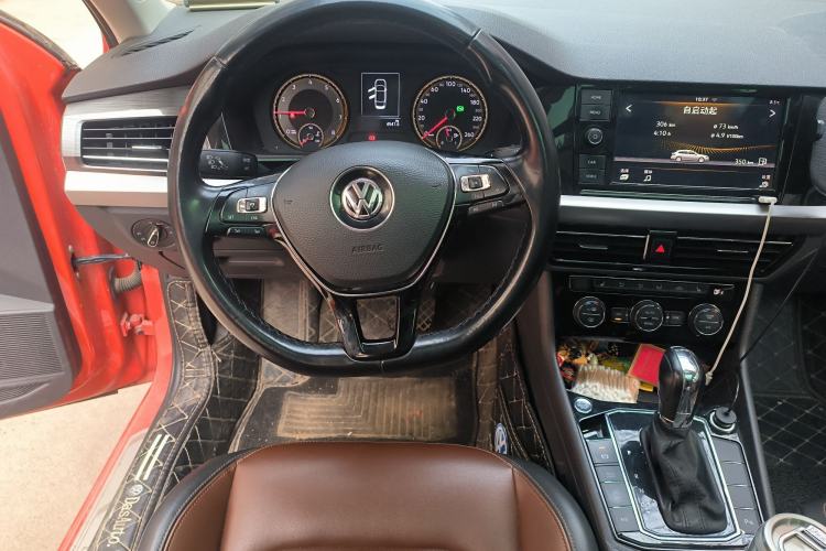 Used Volkswagen Lavida 2018 Hatchback 280TSI DSG Luxury Edition China V Standard Steering Wheel