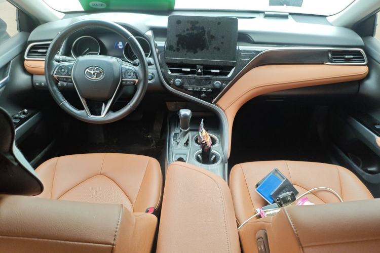 Used Toyota Camry 2021 2.0G Luxury Edition Interior 2