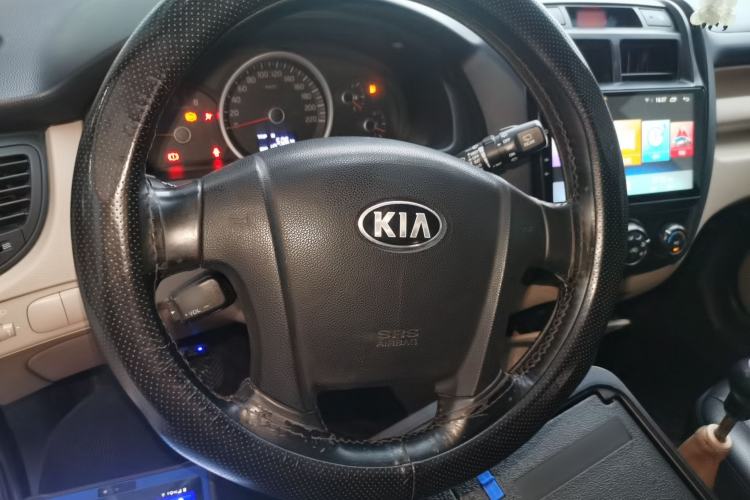 Used Kia Sportage 2013 2.0L Manual Two-Wheel Drive GL Trim Steering Wheel
