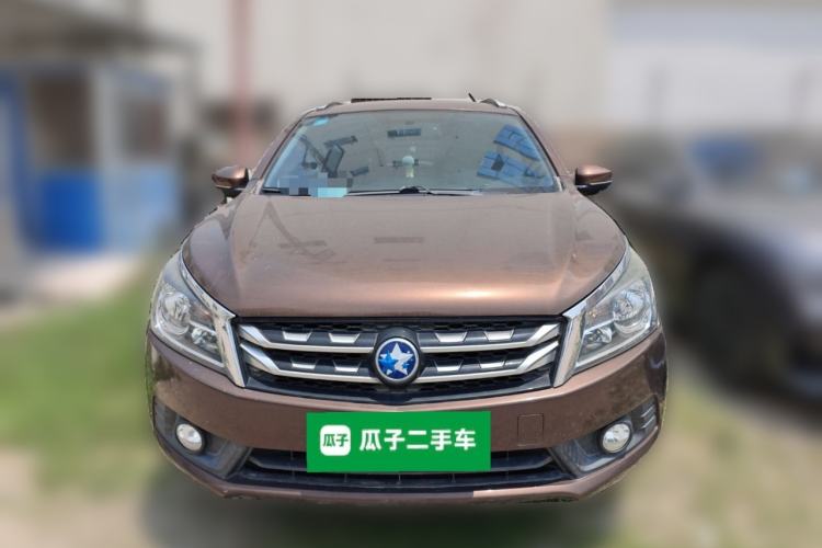 Used Venucia T70 2016 2.0L CVT Smart Choice Edition Front