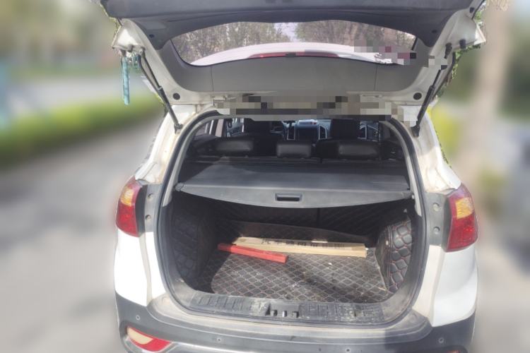 Used JAC Group Refine S3 2016 1.5L CVT Luxury Smart Version Trunk