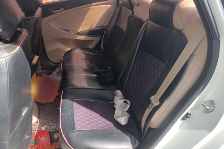 Used Hyundai Verna (older generation) 2014 1.4L Manual Smart GLS Trim
