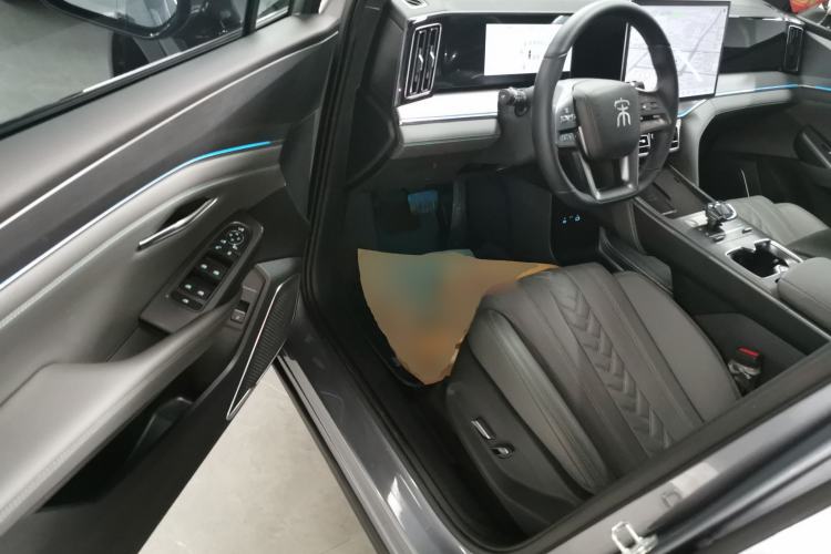 Used BYD Song L DM-i 2025 Intelligent Driving Version 112 km Beyond-Range Type Driver Seat