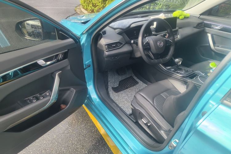 Used Dongfeng Aeolus Yixuan 2020 230T Automatic Advanced Edition Driver Seat