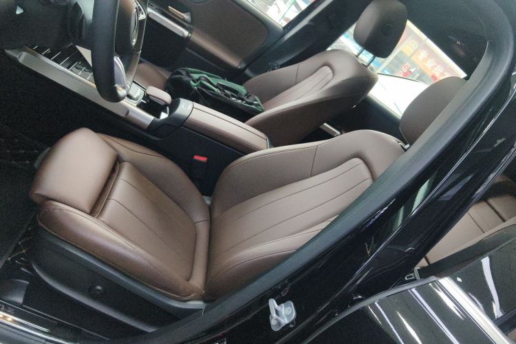 Used Mercedes-Benz GLB 2024 GLB 220 Fashion Model