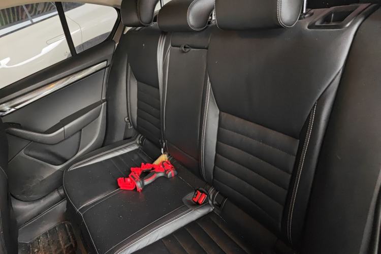 Used Skoda Octavia 2017 1.6L Automatic Chuanxing Edition Left Rear Seat