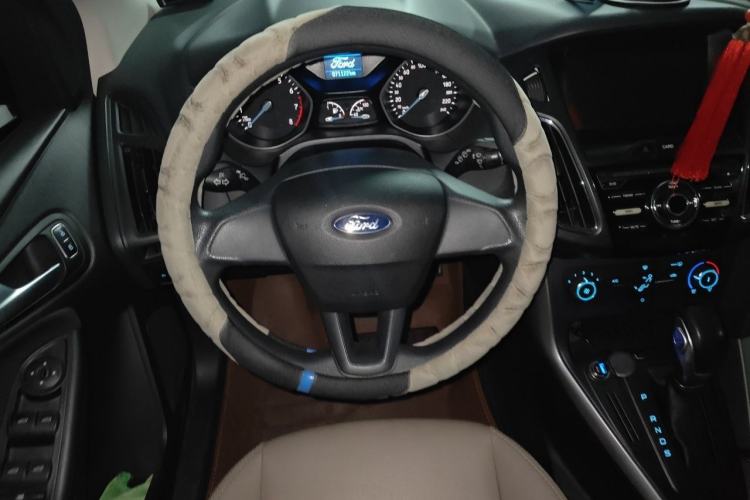 Used Ford Focus 2015 Hatchback 1.6L Automatic Comfort Model
