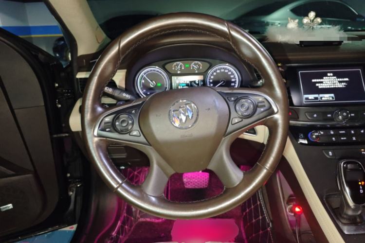 Used Buick LaCrosse 2018 30H Elite Edition