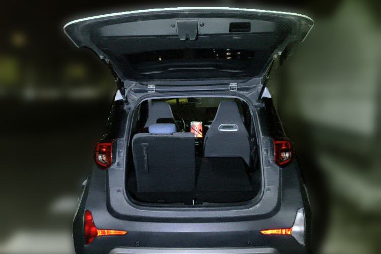 Used Chery QQ Little Ant 2022 Restyled Version Sweet Pink Edition Half-Sugar Version 30.6 kWh 30 kW 301 km Trunk