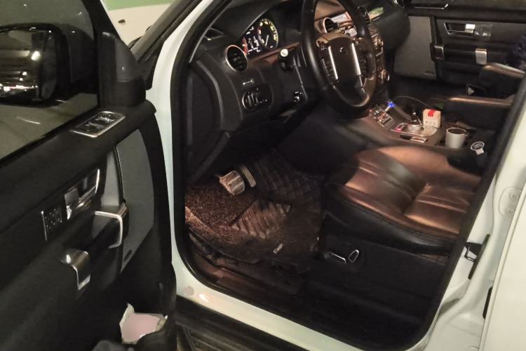 Used Land Rover Discovery 2015 3.0 SC V6 HSE Driver Seat