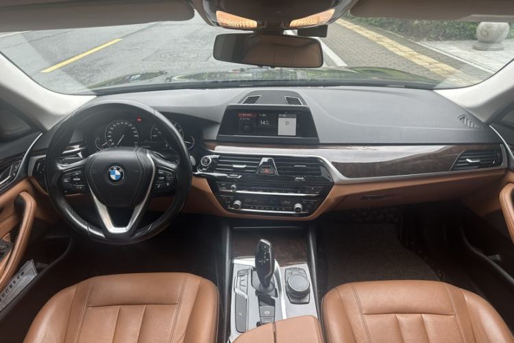 Used BMW 5 Series 2018 528Li Launch Special Edition Interior 1