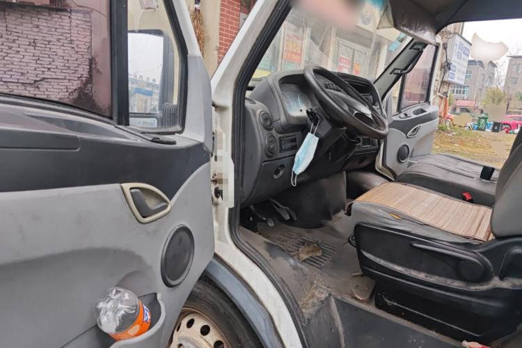 Used Iveco Power Daily 2017 2.5T Classic A37 High-Roof 7-Seater Passenger Van 47Z5
