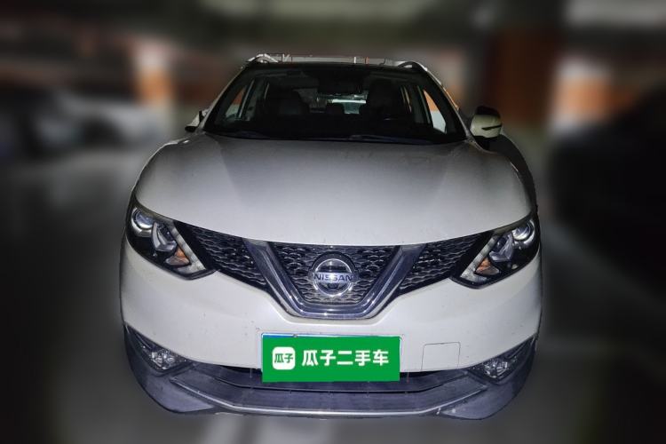 Used Nissan Qashqai 2016 2.0L CVT Luxury Edition Front