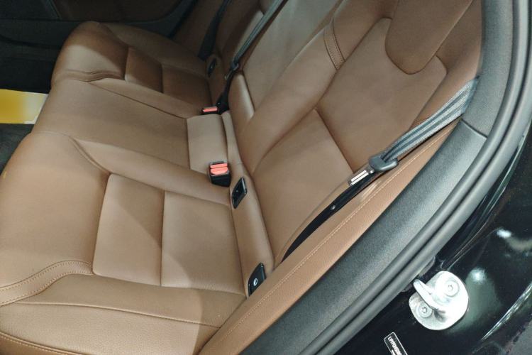 Used Volvo S90 New Energy 2025 Plug-in Hybrid Four-Wheel Drive Long-Range Zhiyi Luxury Edition