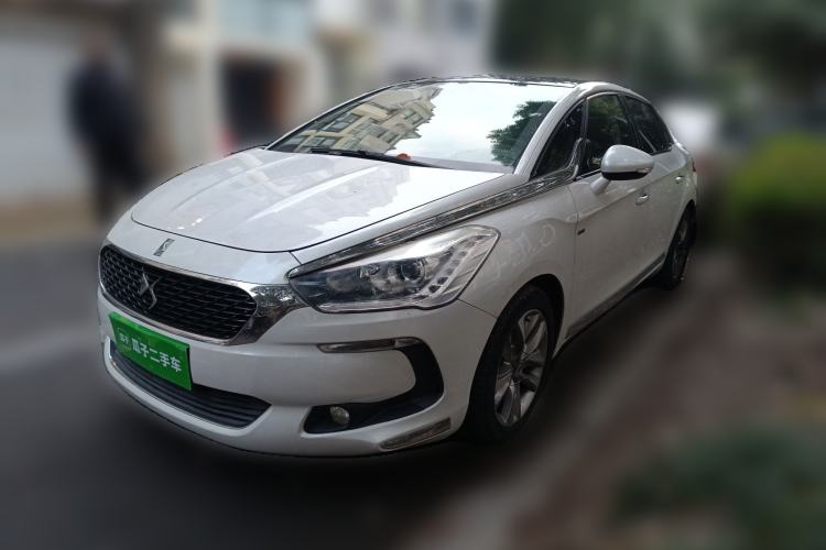 Used DS 5 2014 1.6T Luxury Edition THP160