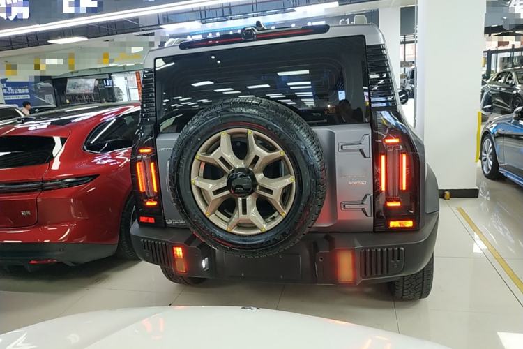 Used JETOUR Traveler 2023 2.0T Four-Wheel Drive Conqueror