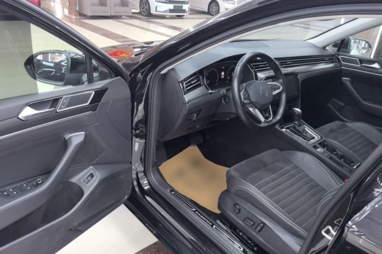 Used Volkswagen Magotan 2020 330TSI DSG Luxury Edition Driver Seat