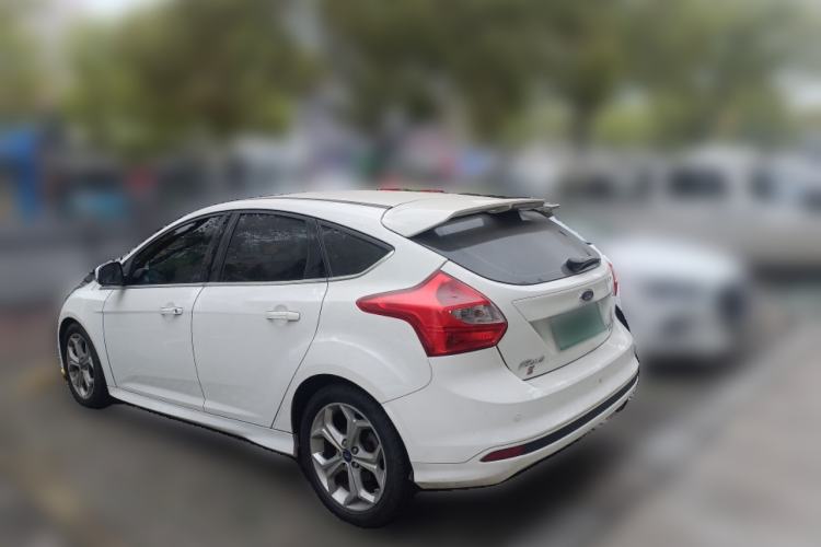 Used Ford Focus 2012 Hatchback 2.0L Automatic Luxury Sport Model Rear Left 45 Deg