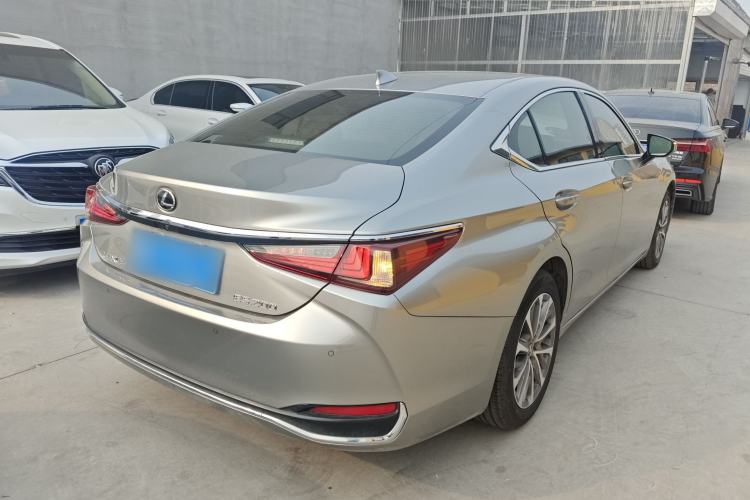 Used Lexus ES 2022 200 Excellence Edition