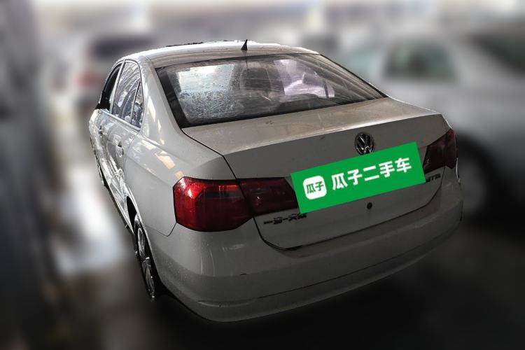 Used Volkswagen Jetta 2013 1.6L Manual Fashion Edition
