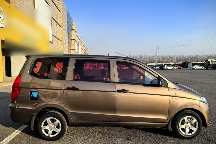 Used Wuling Hongguang 2015 1.5L S Basic Version China V Standard