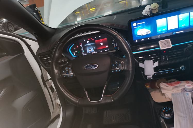 Used Ford Focus 2021 Hatchback EcoBoost 180 Automatic ST Line Steering Wheel