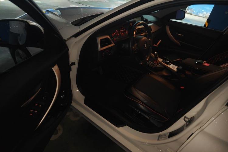 Used BMW 3 Series 2014 320i Active Edition