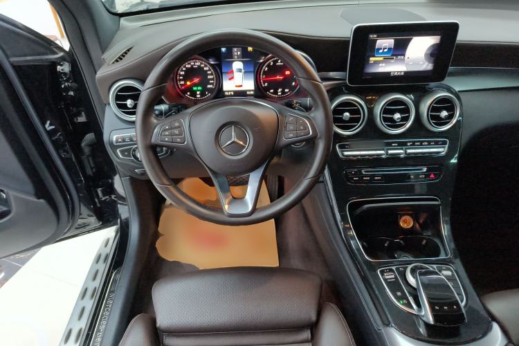 Used Mercedes-Benz GLC 2018 Facelift GLC 260 4MATIC Luxury Edition