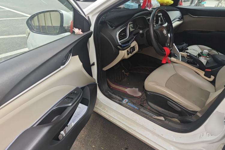Used Buick GT 2017 15N Automatic Elite Version
