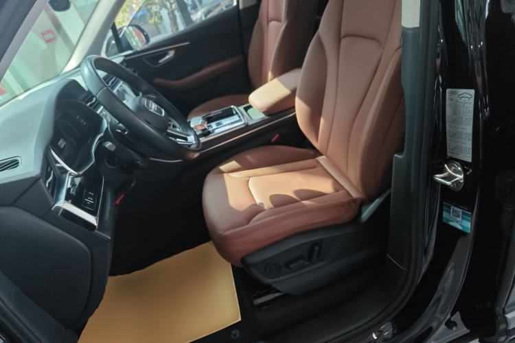 Used Audi Q7 2020 55 TFSI quattro S line sports model Left Front Seat