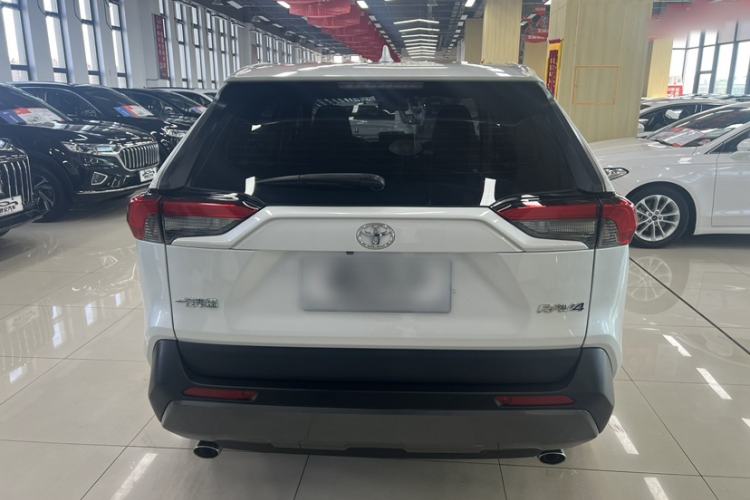 Used Toyota RAV4 2022 2.0L CVT Two-Wheel Drive Fashion Edition
