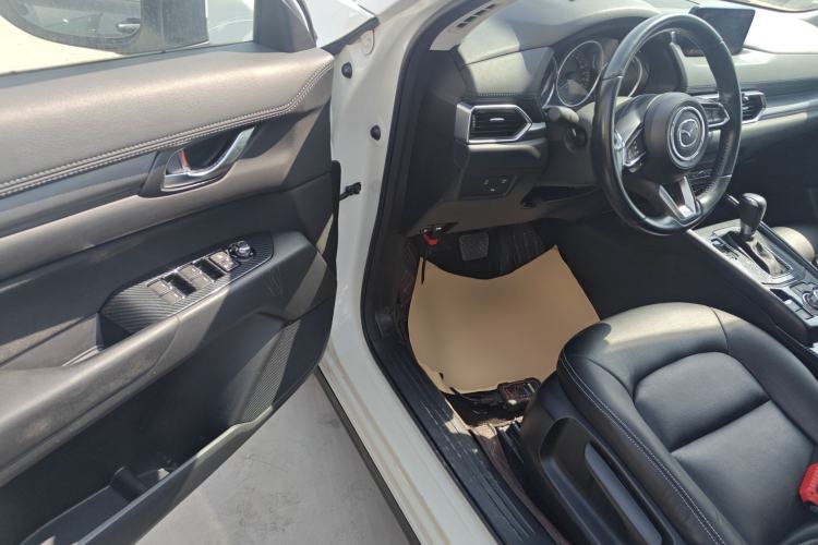 Used Mazda CX-5 2017 2.0L Automatic 2WD ZhiShang Trim China V Standard