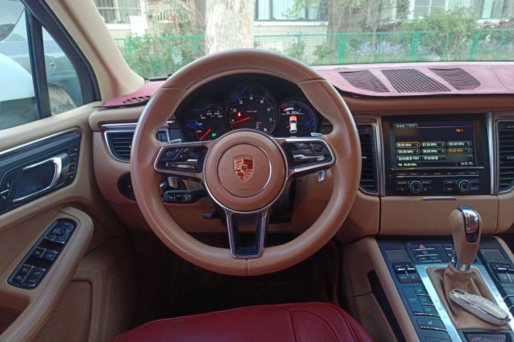 Used Porsche Macan 2014 Macan 2.0T Steering Wheel