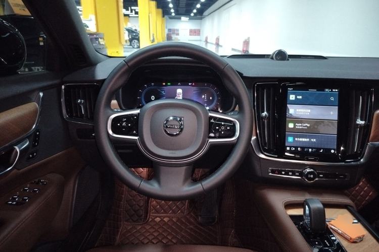 Used Volvo S90 2024 B5 Zhiyi Luxury Edition
