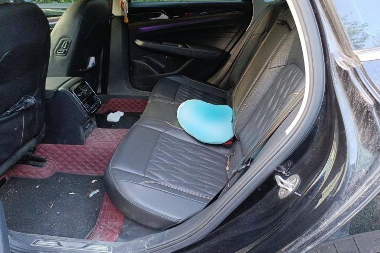 Used Volkswagen Passat 2019 330TSI Luxury Edition China VI Standard
